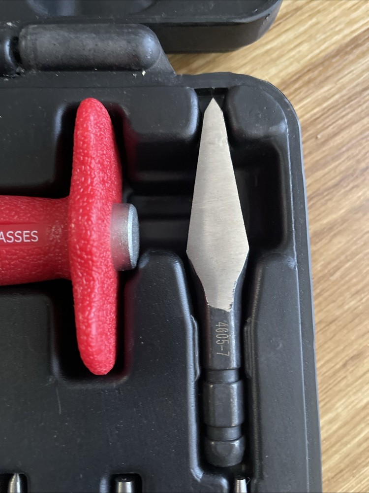 OTC Stinger 4605 Interchangeable Quick Change 13 Piece Punch and Chisel Set