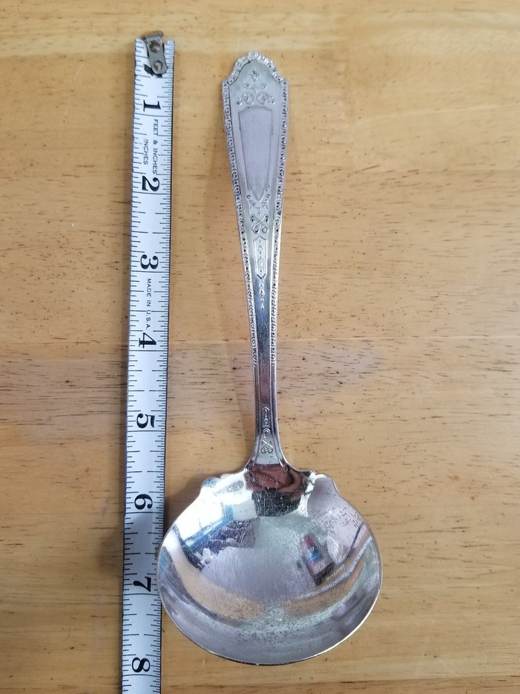 CLEAN DISTRESSED NATIONAL TWO PATTERN SILVERPLATED GRAVY LADLE