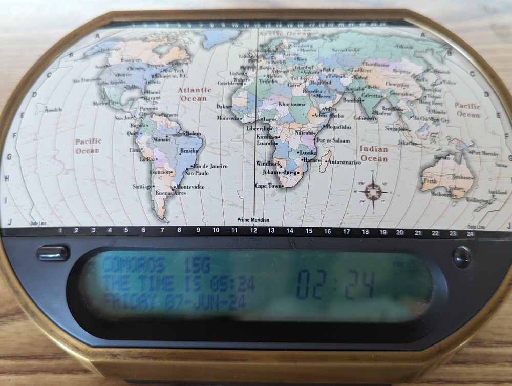 Desktop Safari World Clock/ Calculator