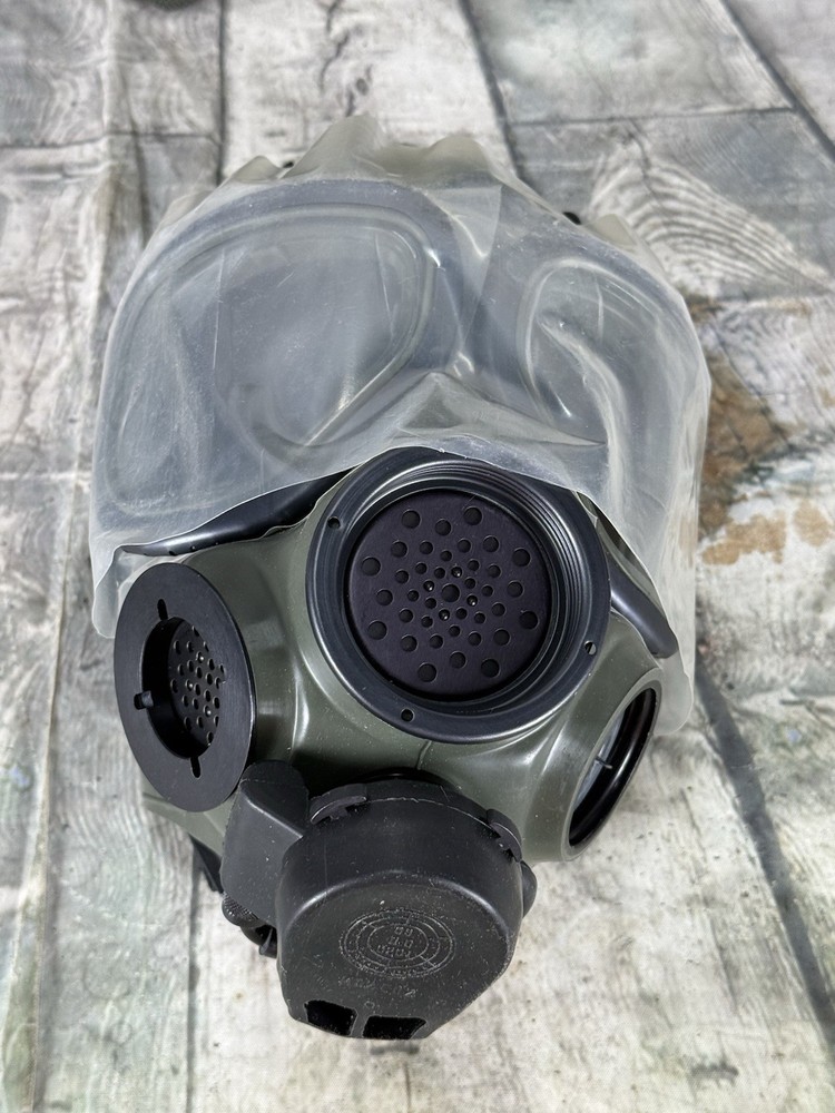 US M40 Gas Mask Small . Face Mask, Filter & Extra Inserts-C