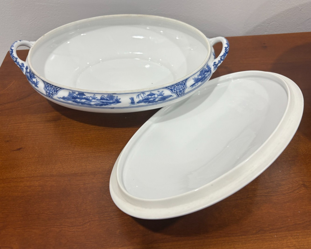 Royal Sometuke Nippon Oval Platter Blue Willow Pattern covered Serving Dish
