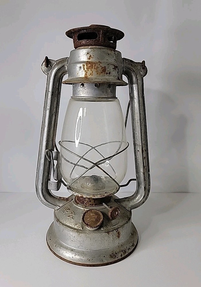 Elephant No. 215 Lantern, Uncleaned And Rusty, Untested