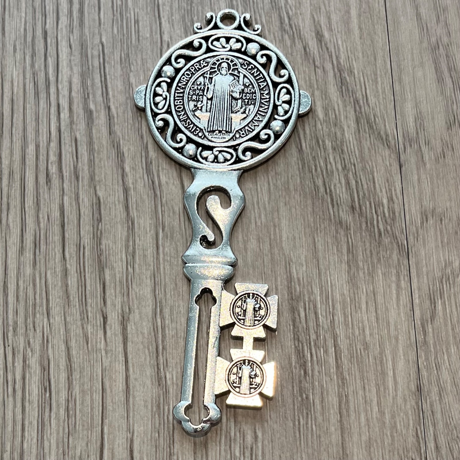 Large St BENEDICT Key To Heaven Medal 5” Silver Protection Llave de San Benito