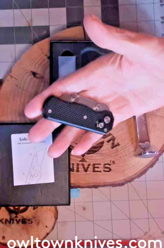 NEW Spring4th Sling Cutter Box cutter knife with button lock action. 440, G10