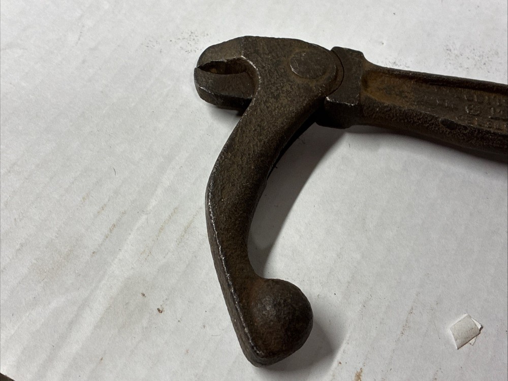 Antique Nail Puller Chas Morrill Cast Iron Nail Puller USA