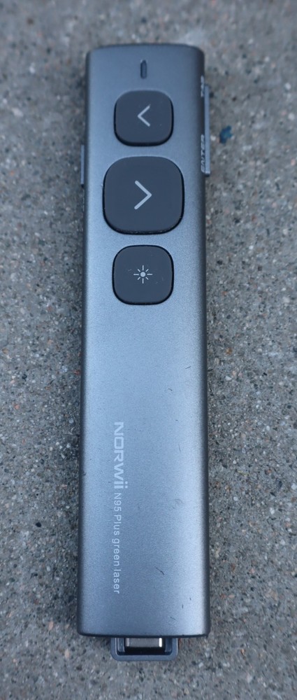 Norwii N95 Presentation Clicker GREEN Remote Pointer PowerPoint PC Laptop e-Book