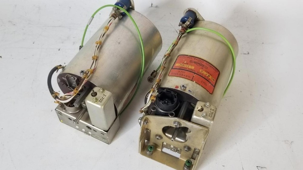 2 Collins Radio 70H-12 PTO
