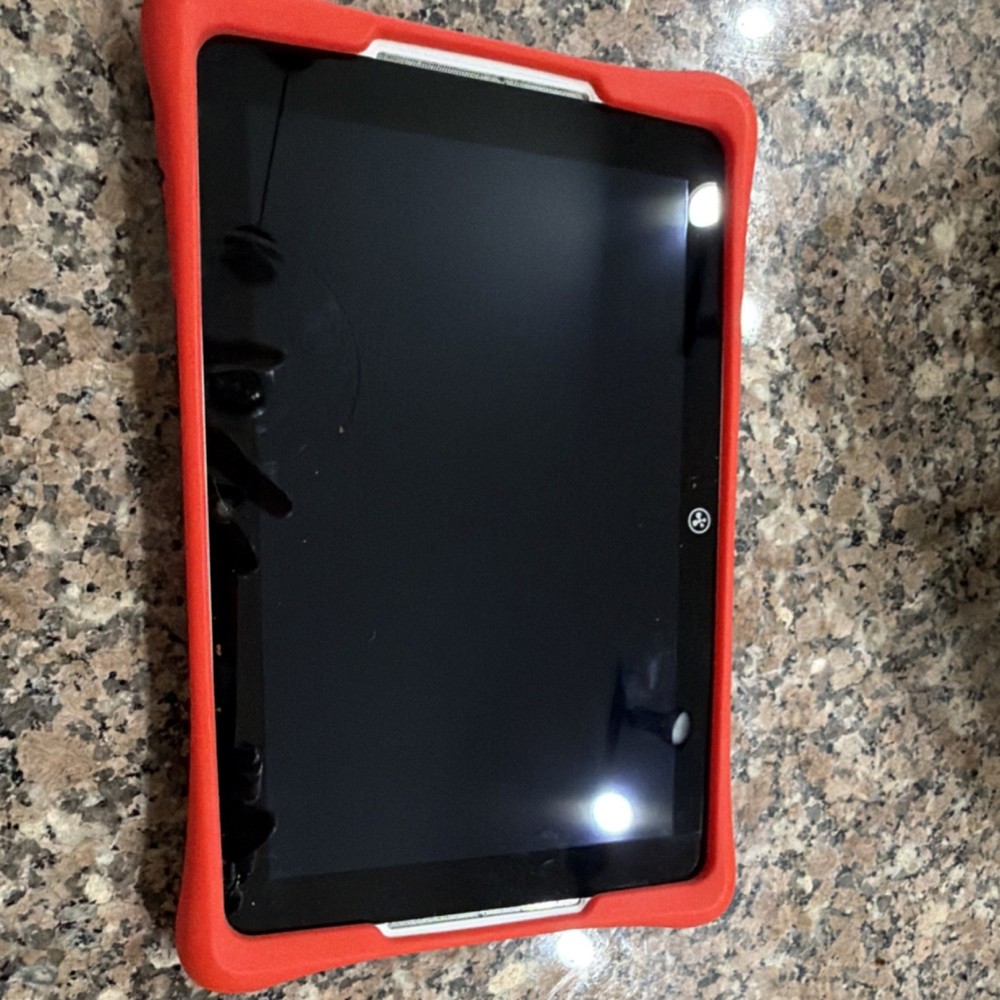 nabi Elev-8 32GB 8" Tablet White Touchscreen Red Protective Case Used