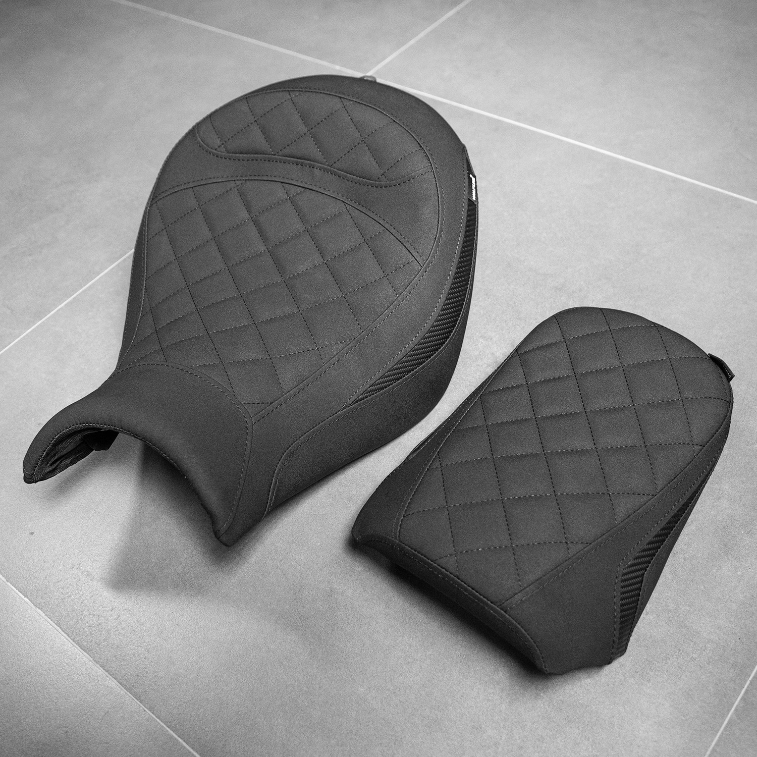 WOLFLINE Motorcycle Dual Seat For Kawasaki Vulcan S EN VN 650 2015-2024