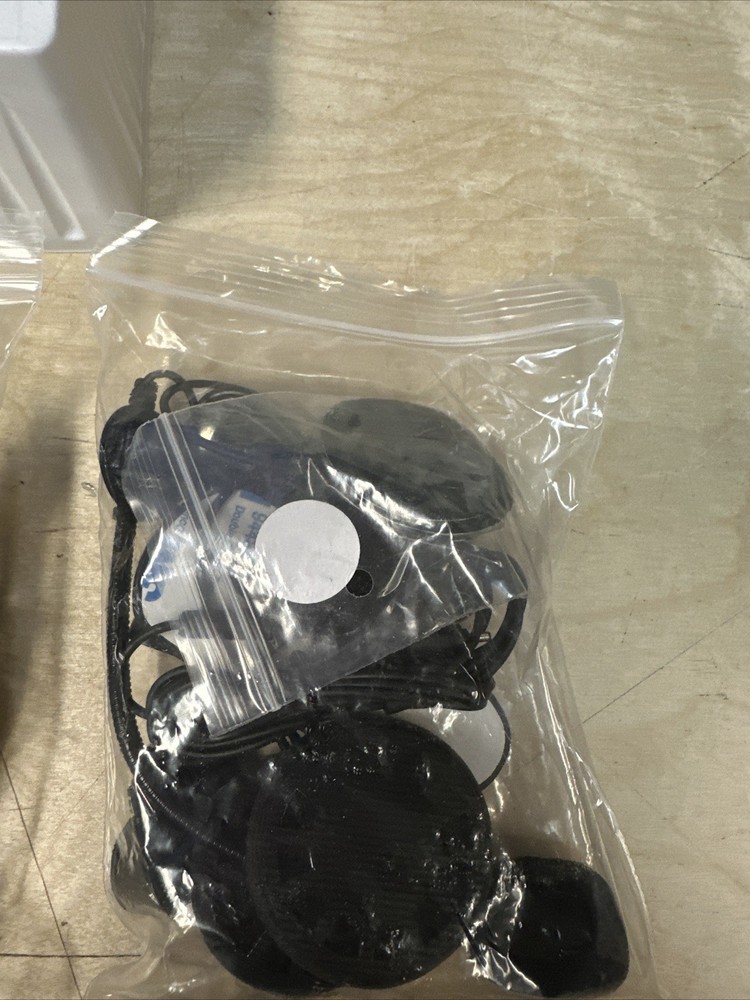 Q4 Motorcycle Bluetooth Communication System Headset Intercom