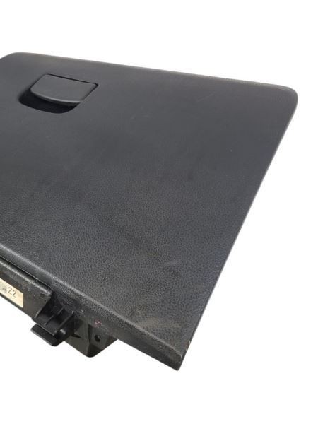 86 2017 Glove Box 594049