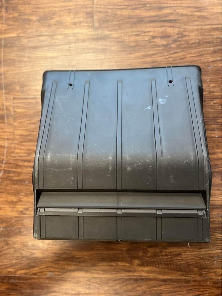 CASCADIA Console Freight Truck