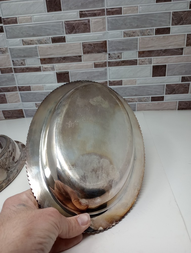 Gorham Y1526 Silver Plated Oval Serving Dish w/Lid Curved Edges Removable Handl