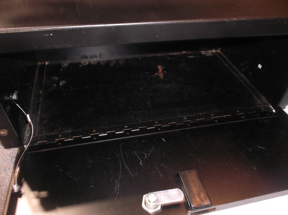 RAXESS 4U RACK MOUNT DRAWER