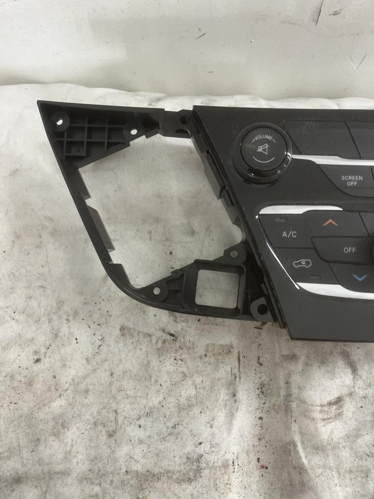 Temperature Control Front 3 Zone Temperature Control Fits 17 PACIFICA 2303793