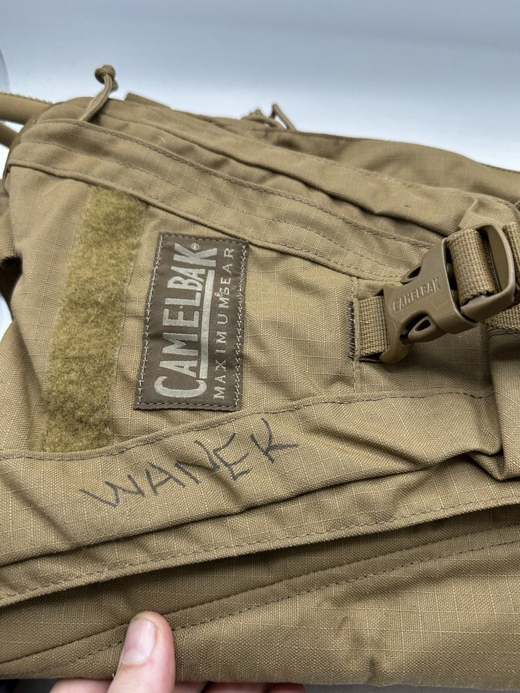 CamelBak Ambush 100oz 3L Mil Spec Hydration Pack Coyote Tan Includes Bladder EUC