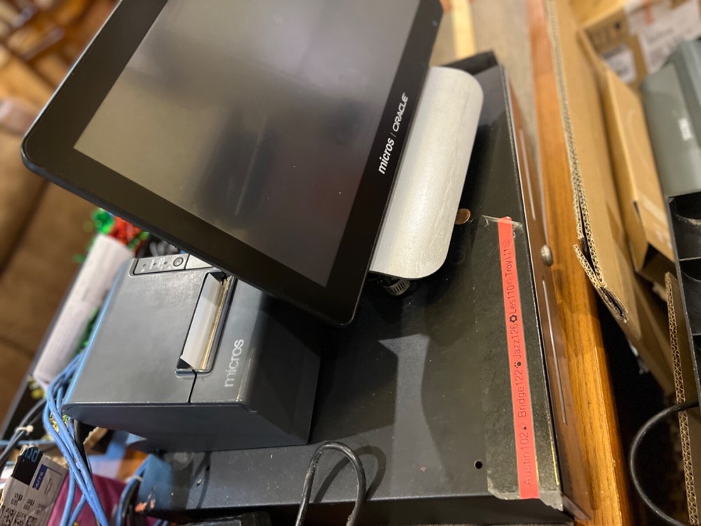 Micros Oracle Workstation 6 POS System model 650 with Receipt Printer