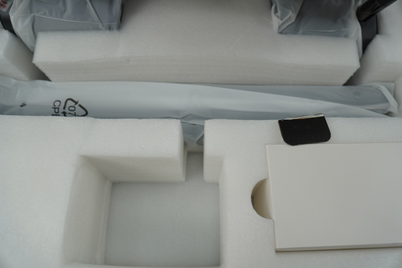 Govee Tree Floor Lamp, 3 Rotatable Lights with LuminBlend Technology H60B2