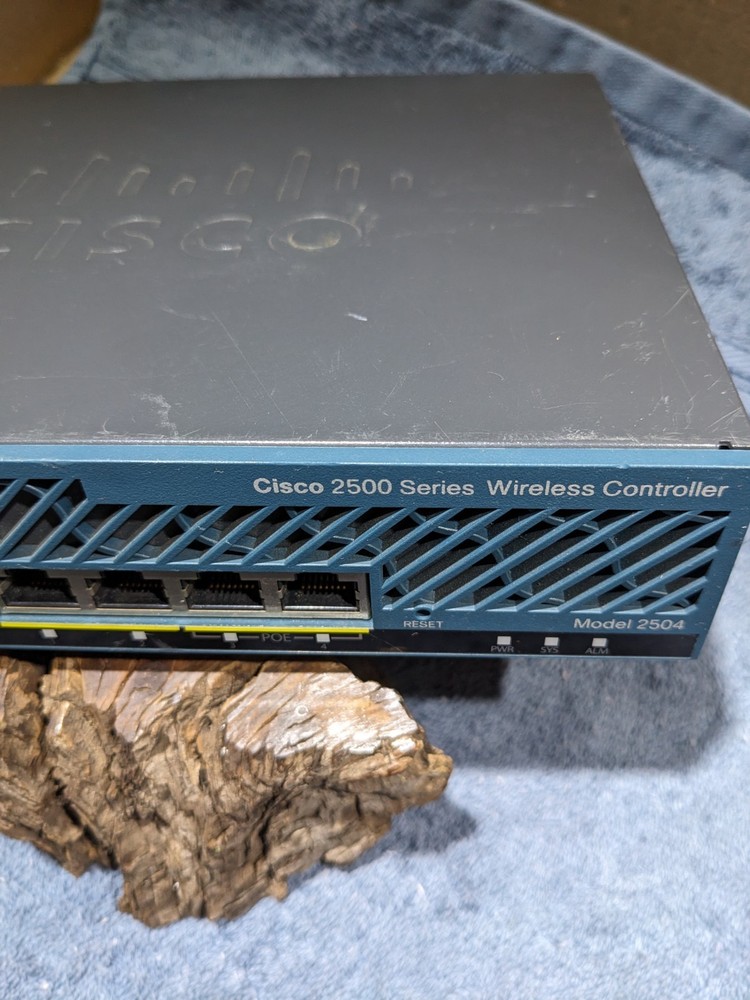 Cisco 2500 Series Wireless Controller - Unit Only