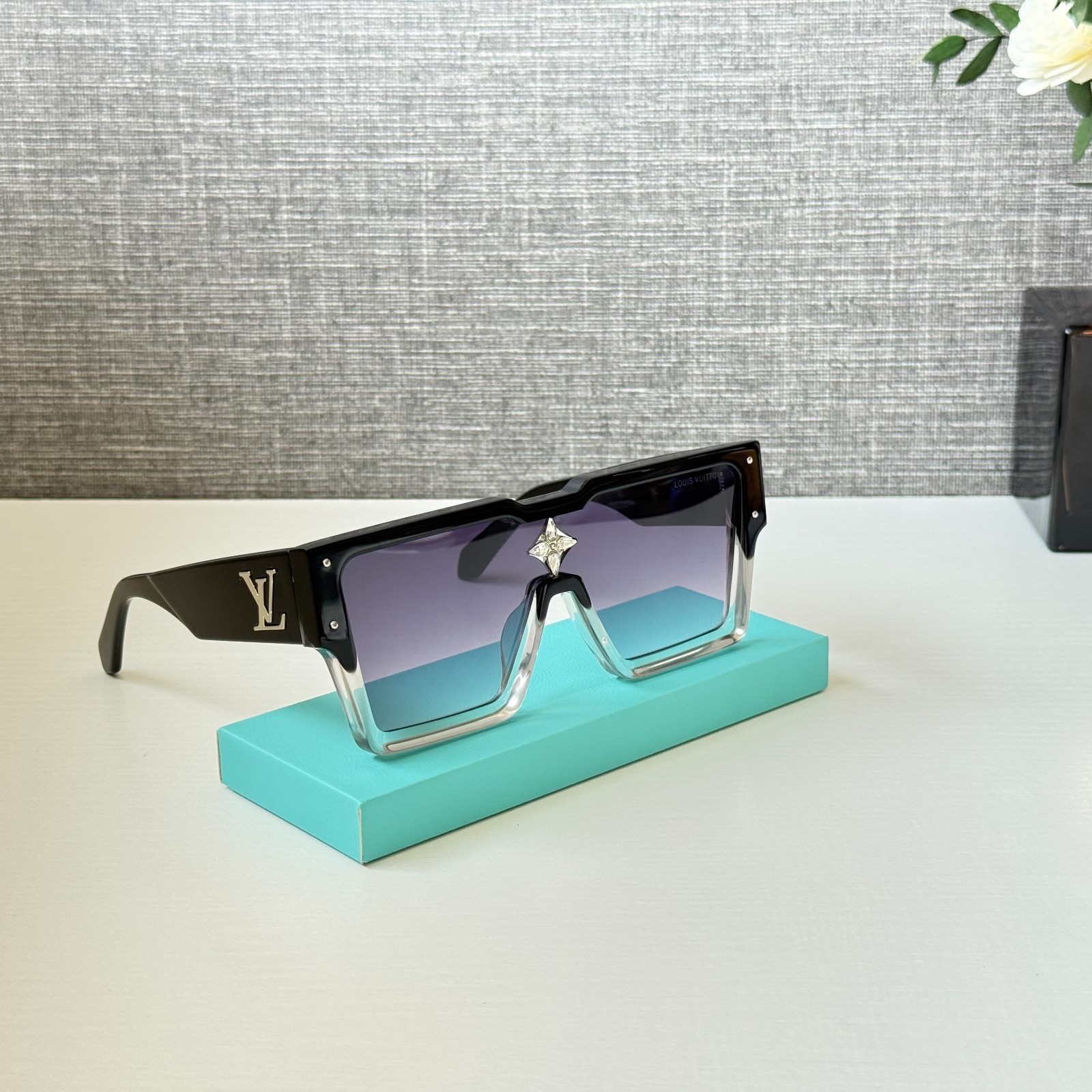 Louis Vuitton Z1736W Cyclone Sunglasses Black Swarovski Crystal