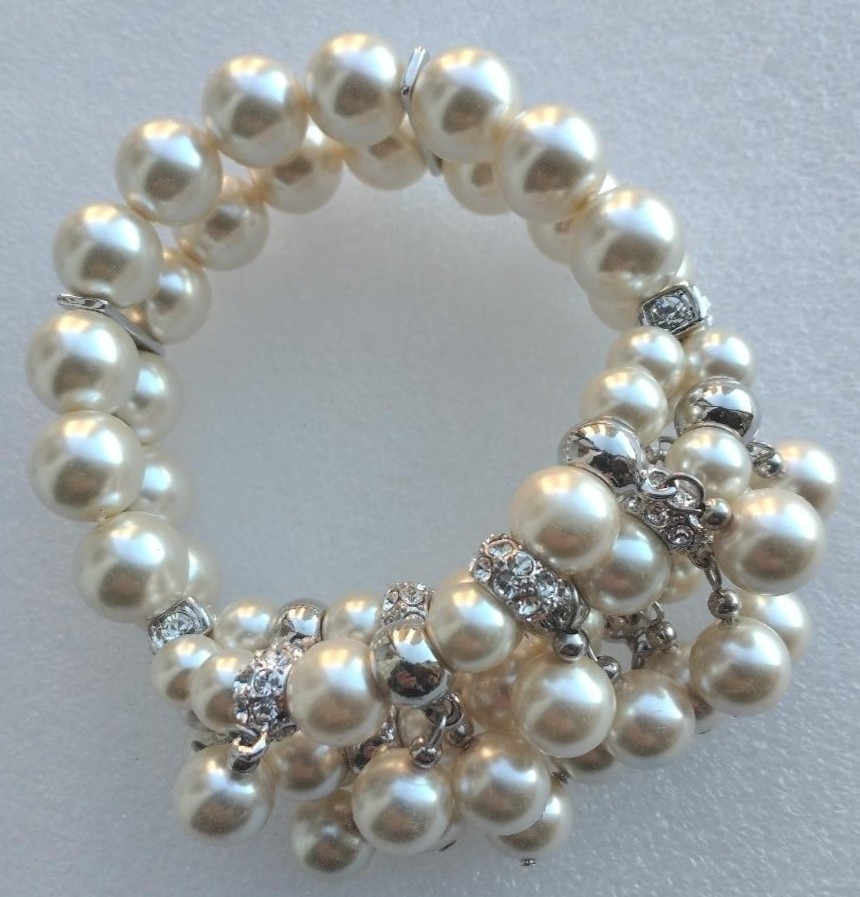 Vinyage Runway Multi Pearl Bracelet with Many Dangles