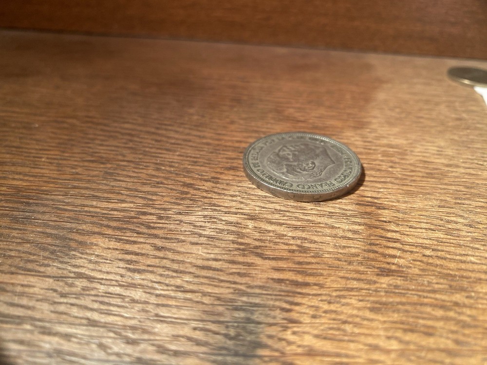 Rare Error 50PTAS Low Mintage Excellent Condition Side Engraving Error