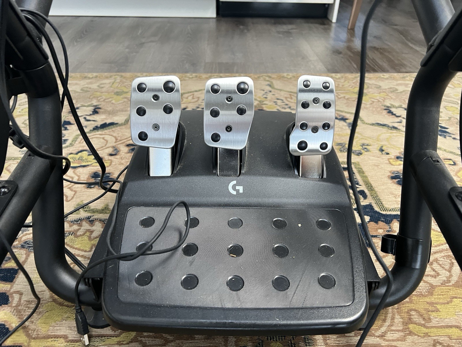 Complete Racing Simulator With Wheel, Pedals, Shifter, Seating Rig With TV Mount