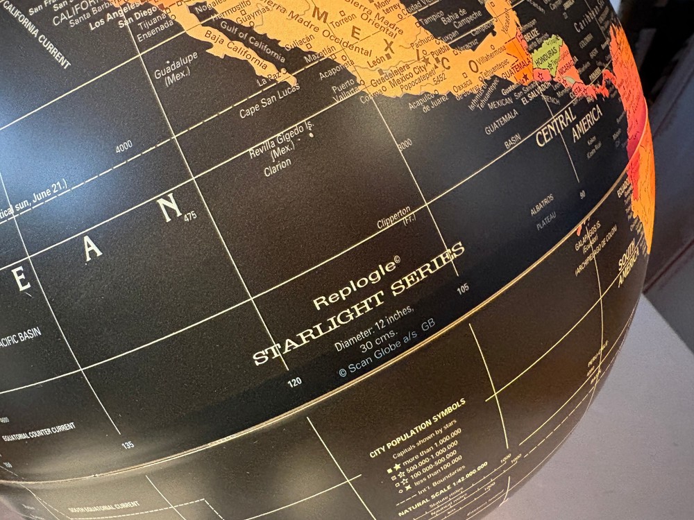 Replogle Starlight Series ; Lighted World Globe