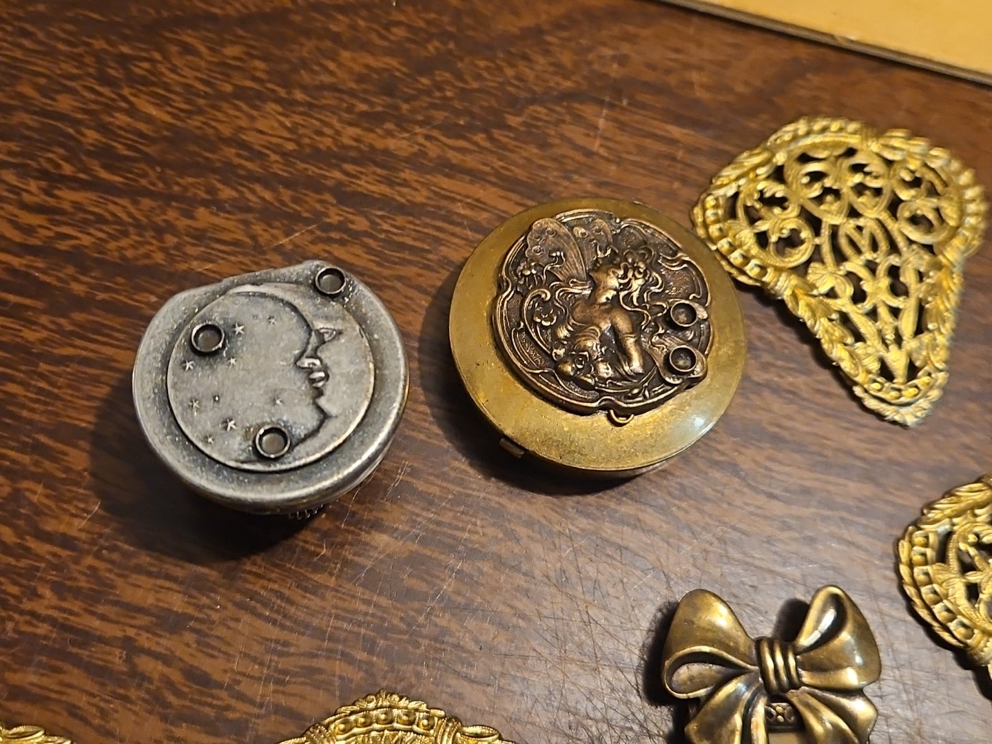 Lot Of 20 Fancy Piece Mixed France Vintage 60s Brass Stampings Findings Jewelry