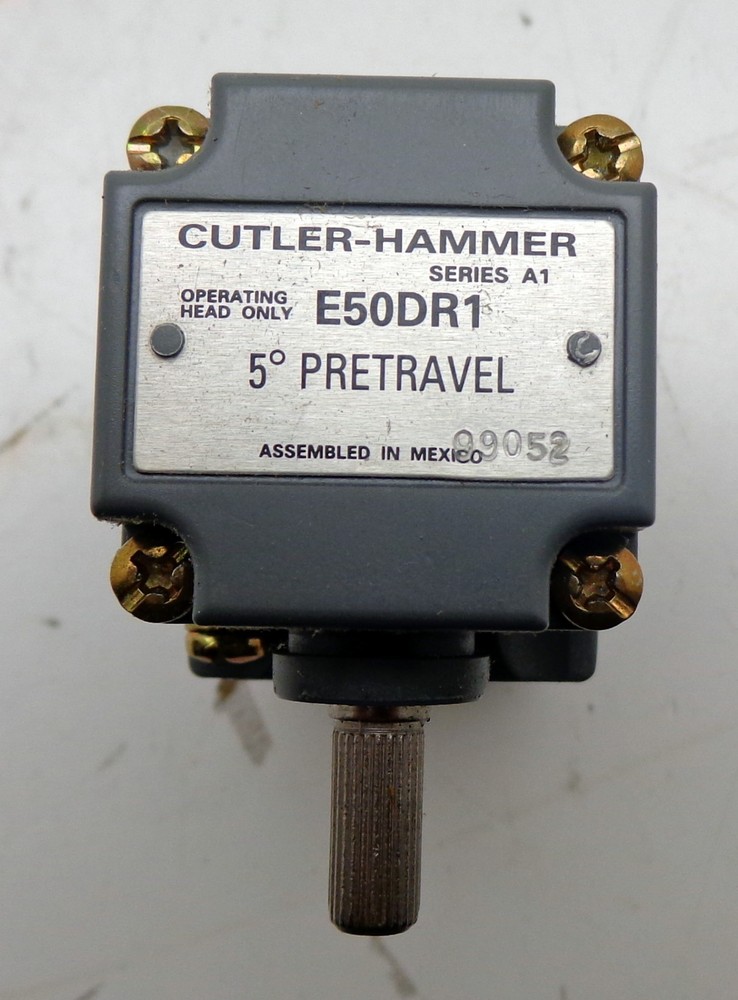 Cutler-Hammer E5OR1 Limit Switch Component, Side Rotary