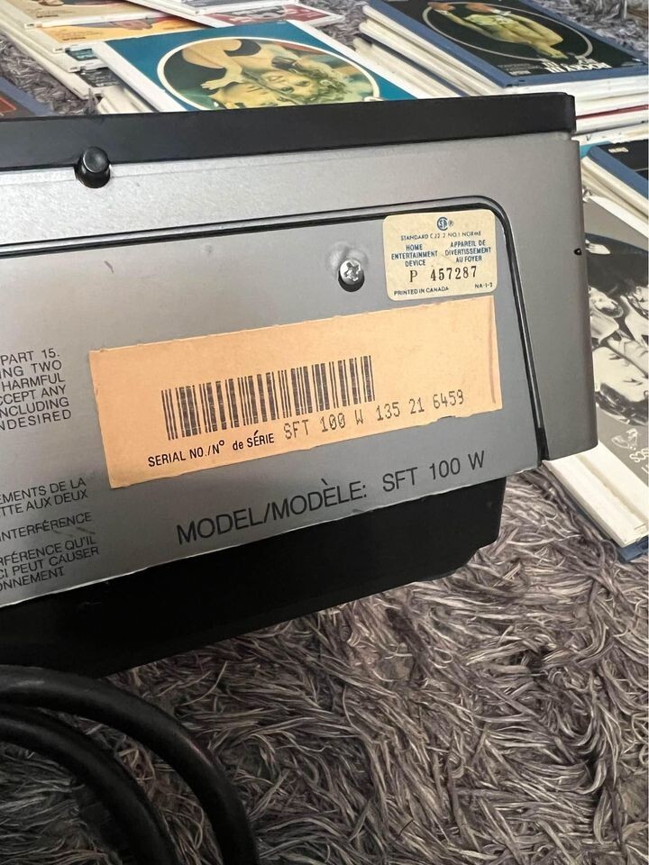 RCA Selectavision VideoDisc Player SFT W 100 System Powers On Untested + 45 DISC