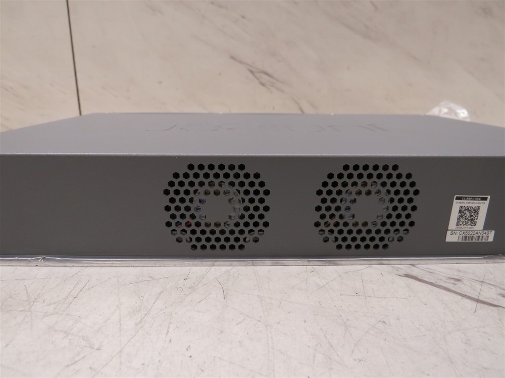 Open Box Juniper Networks Security Services Gateway SRX320-SYS-JB