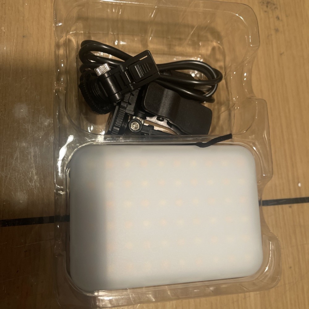 D6 LED Video Light with  Rechargeable Battery
