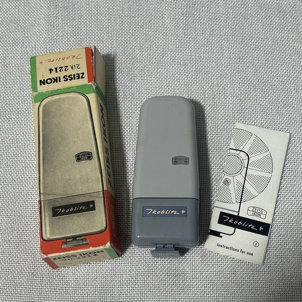 ZEISS IKON  IKOBLITZ  4 PA 62 Flash Unit With Original Box