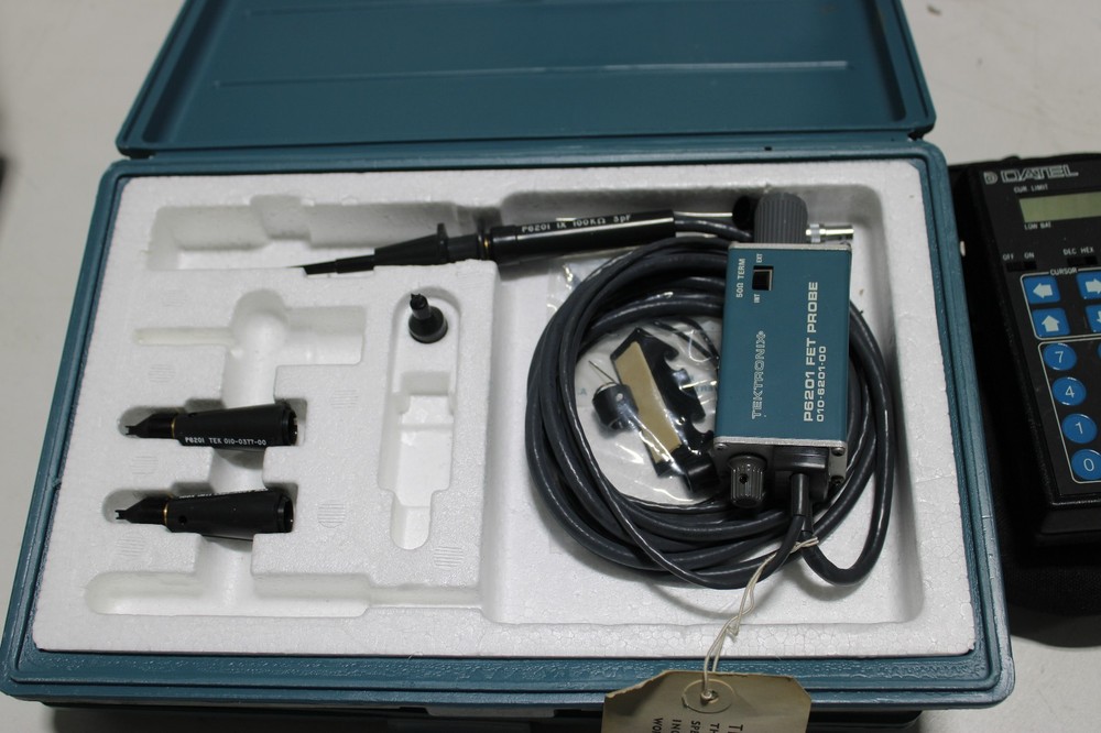 Tektronix P6201 Active Probe with Hard Case