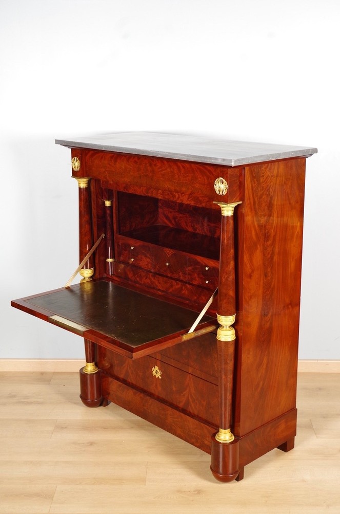 Empire Era Secretary