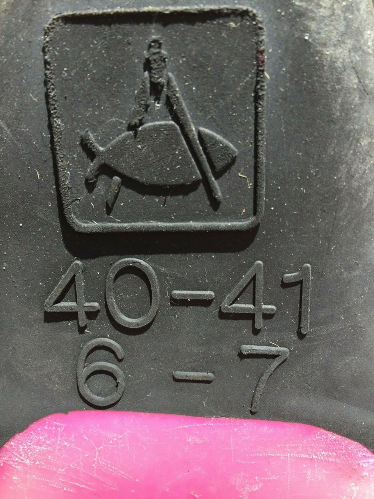 FINS SIZE40-41