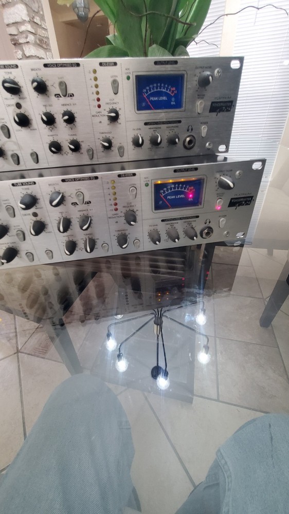 lot 2 Focusrite Voice Master Pro Mic Preamp Compressor Audio Interface