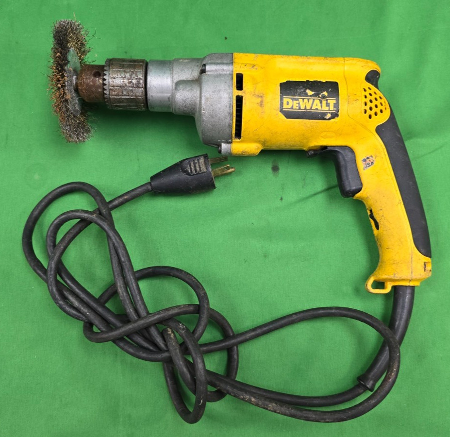 DEWALT DW235G 1/2" Variable Speed Corded Drill TESTED (E9)