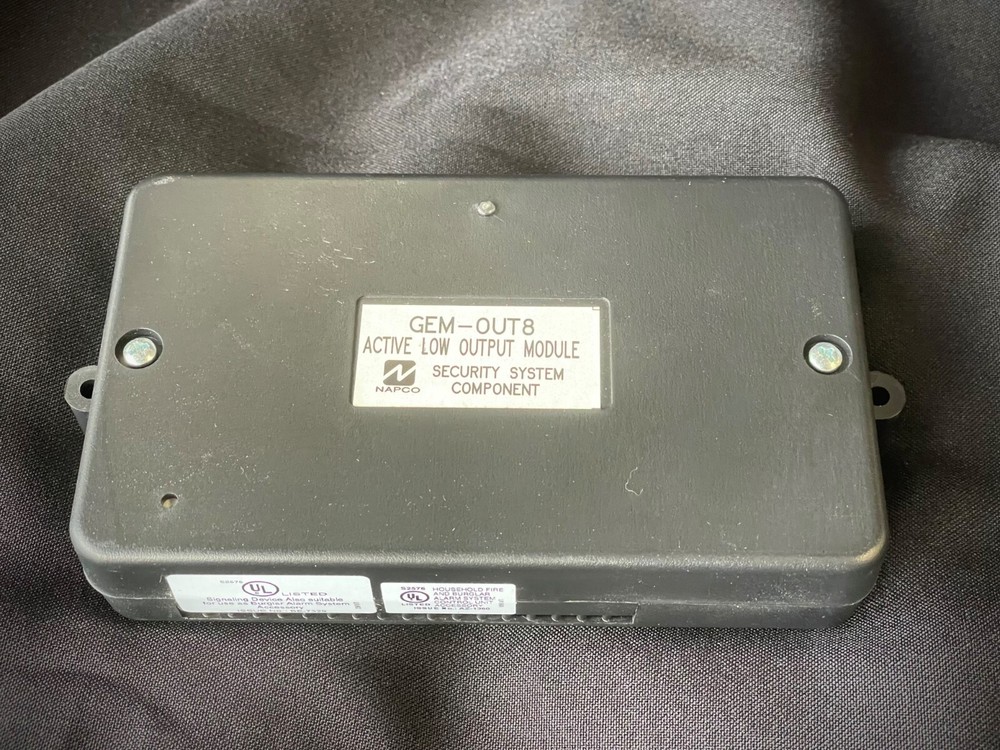 NEW GEM-OUT8 NAPCO Programmable 8 output