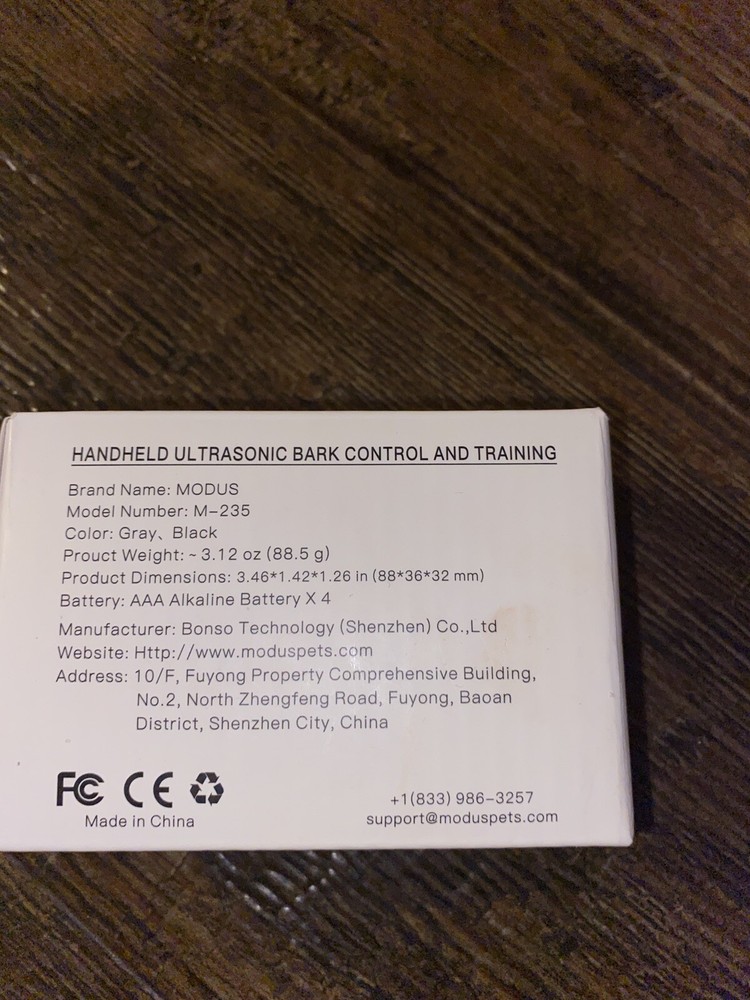 MODUS Grey Handheld Ultrasonic Bark Control Device