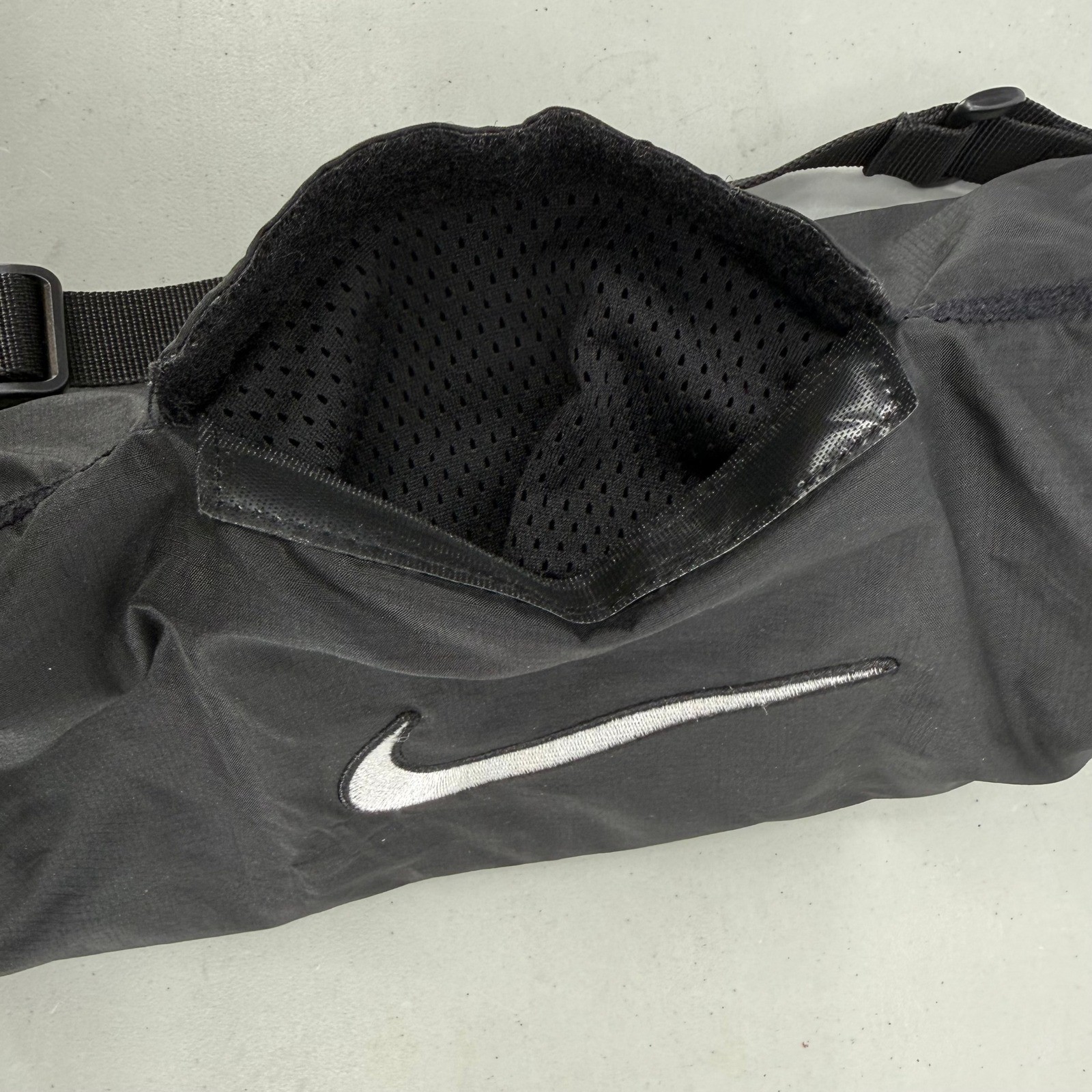 Nike Pro Hyperwarm Swoosh Logo Adult Black Hand Warmer Belted w/Pocket Thermal