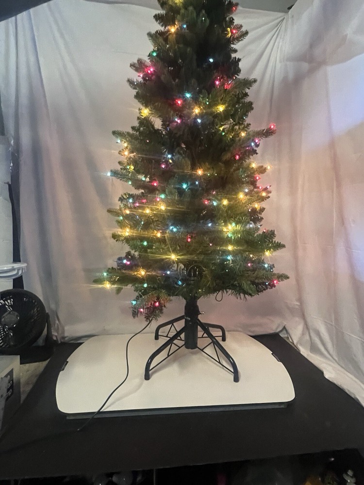 Bethlehem Lights Green Christmas Tree with Multicolored Lights - 5' Ready Shape