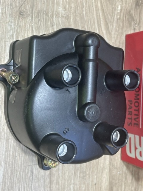 NOS Standard JH-158 Distributor Cap