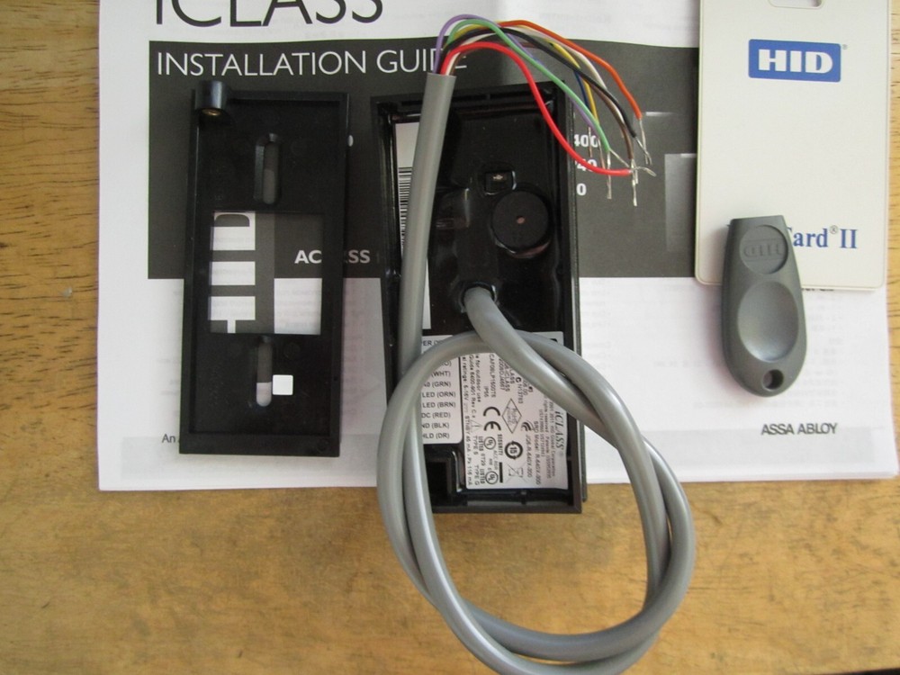 ICLASS R10 MULLION READER