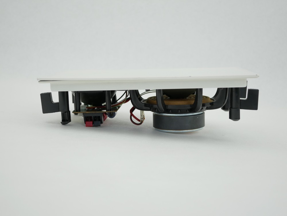 Moderno IN-Wall/Ceiling Speaker 6.5" Rectangular White Single Stereo M6