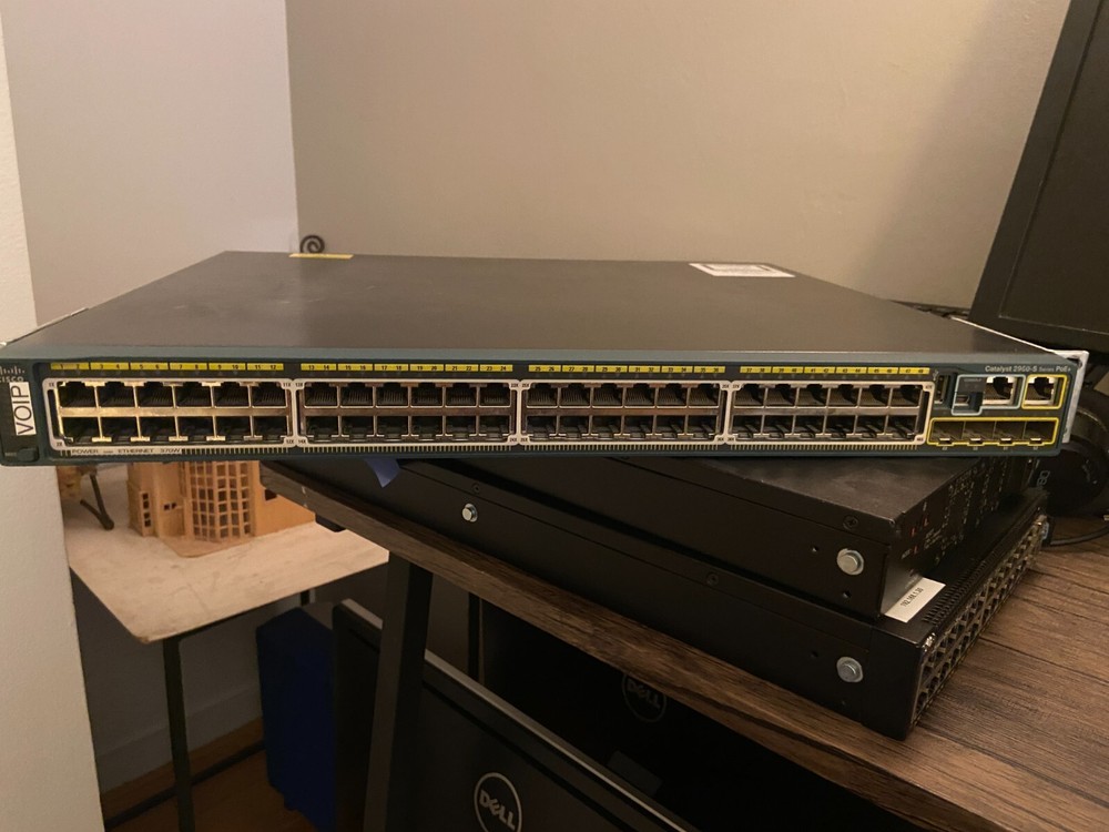 Cisco Catalyst (2960S-48LPS-L) 48-Ports Rack-Mountable Switch Managed