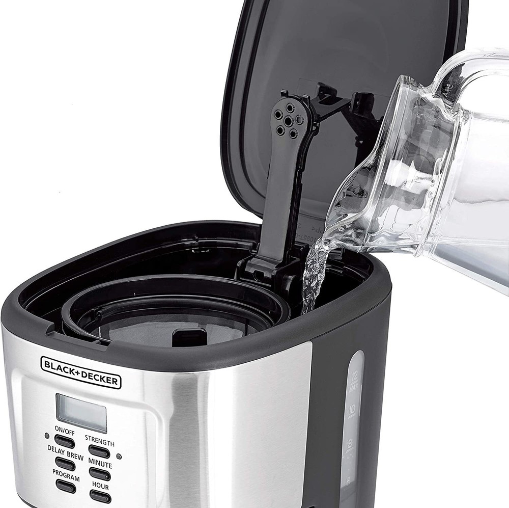 Black & Decker 12-Cups 220 Volt Programmable Coffee Maker 220V Permanent Filter