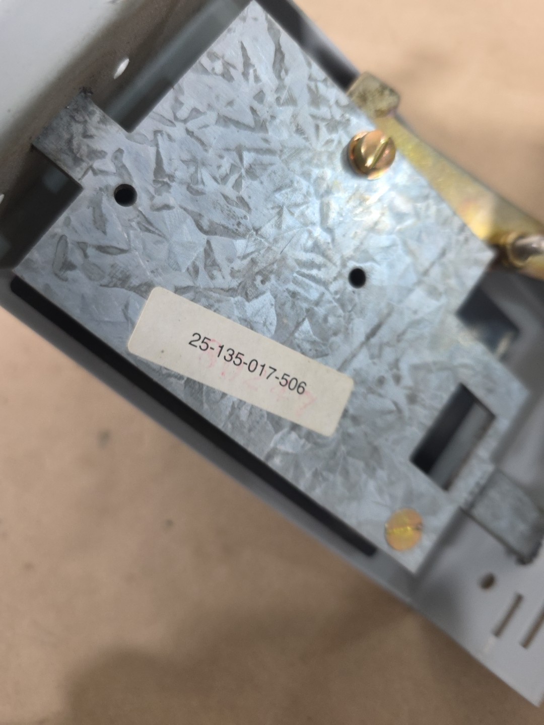 Siemens 25-135-017-506 Breaker Handle Switch / MCC Handle Mechanism