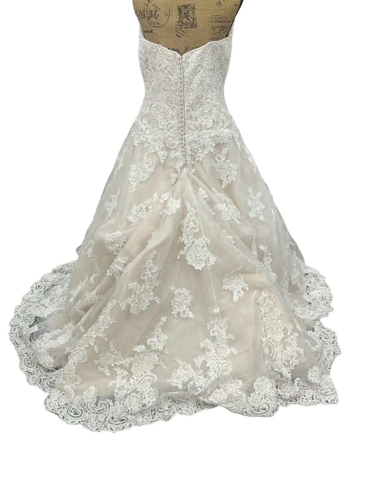 David Tutera Bridal Wedding Dress Sz 18 Crystals beading, simply amazing Ivory